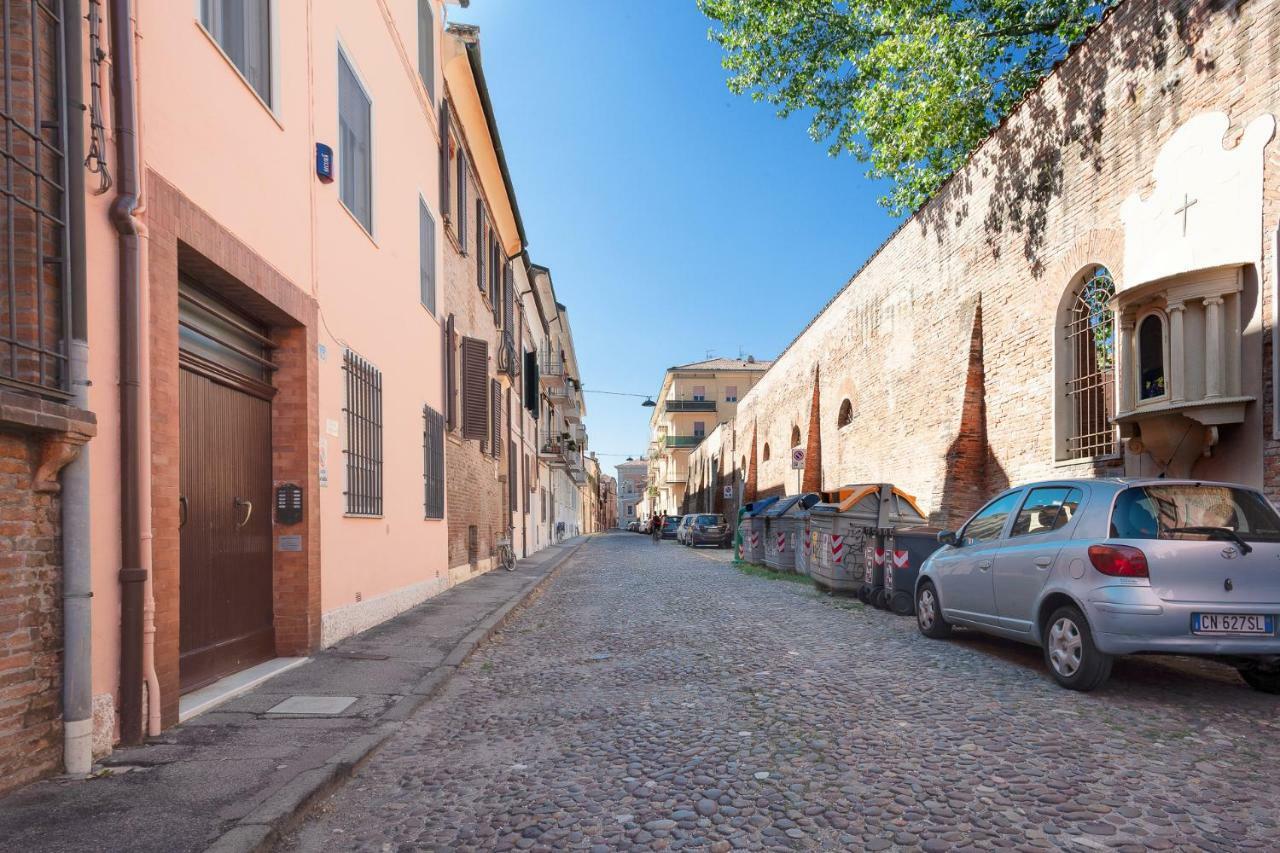Duplex Apartment In Pieno Centro Ferrara Buitenkant foto