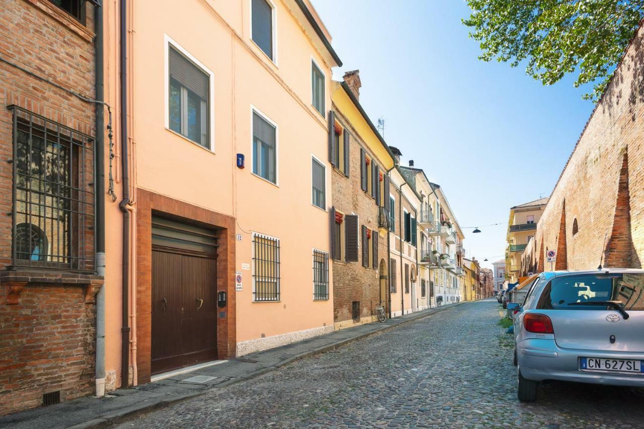 Duplex Apartment In Pieno Centro Ferrara Buitenkant foto